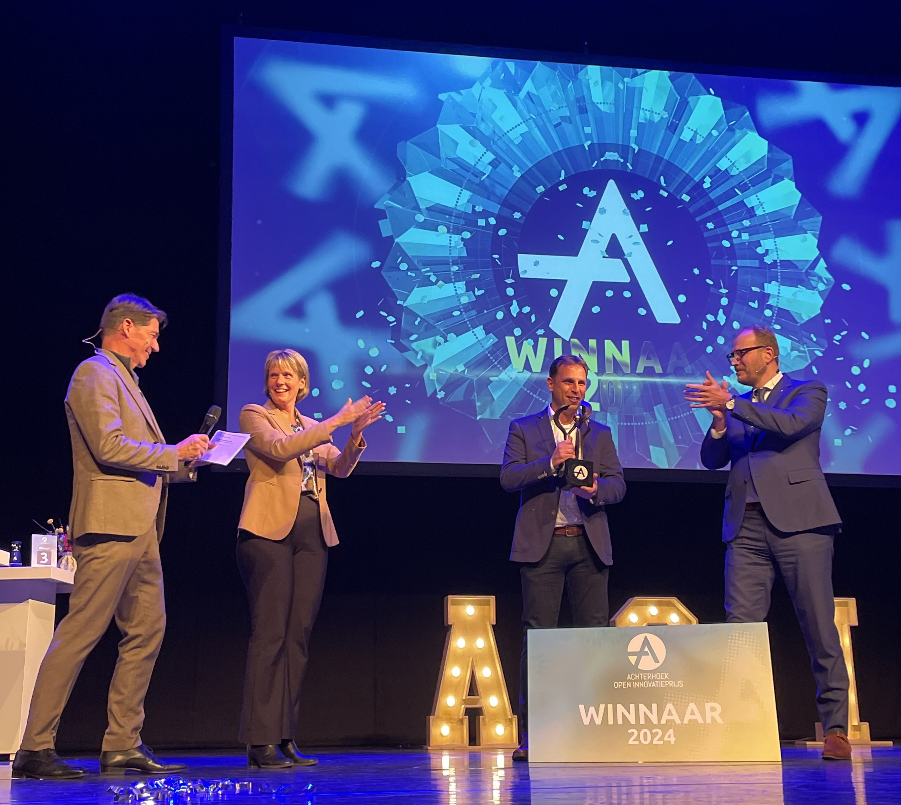 Winnaar, Twan, Jury